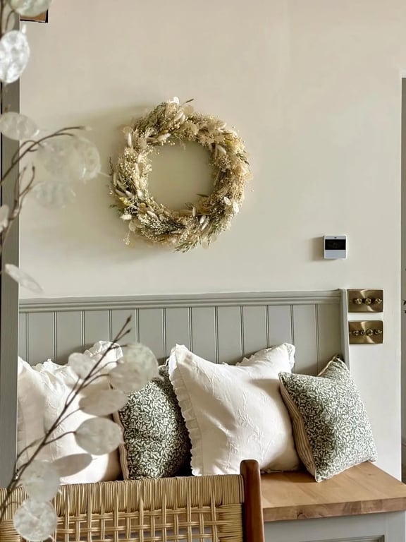 Neutral Dried Wreath: Bunny Tails, Baby's Breath & Faux Honesty - 55cm