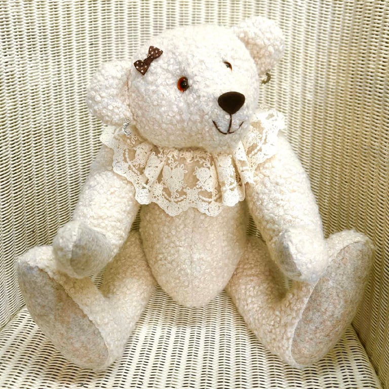 Agnes: Collectable Artist Boucle Bear 50cm (19.5")