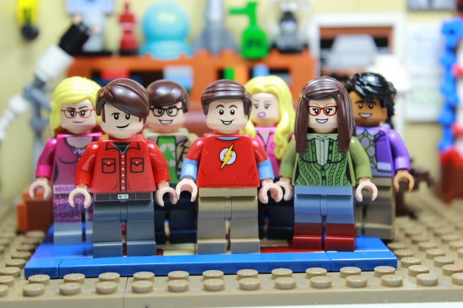 THE BIG BANG THEORY - LEGO MINIFIGURES - 8 x 6 MOUNTED PRINT - READY TO FRAME
