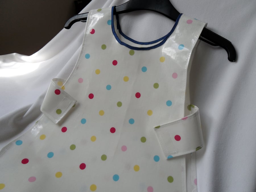 A Wipe Clean Young Child's Apron