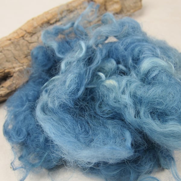 10g Naturally Dyed Indigo Mix Masham Felting Wool