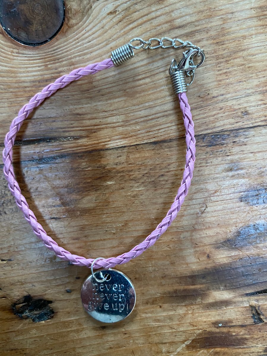 Never Never Give Up Bracelet (413)