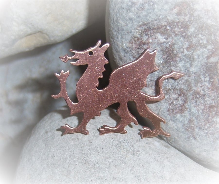 Dragon pin in copper with frosted effect
