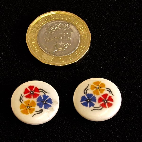 Vintage Buttons: Red, Yellow and Blue Flowers on White 2x 17mm