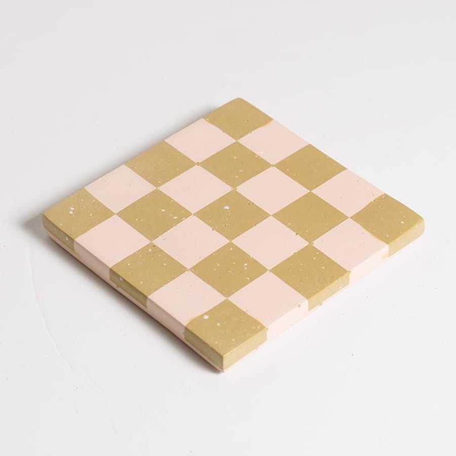 Checkered Coaster – Khaki & Pink Jesmonite, Handmade Home Decor, Wedding gifts