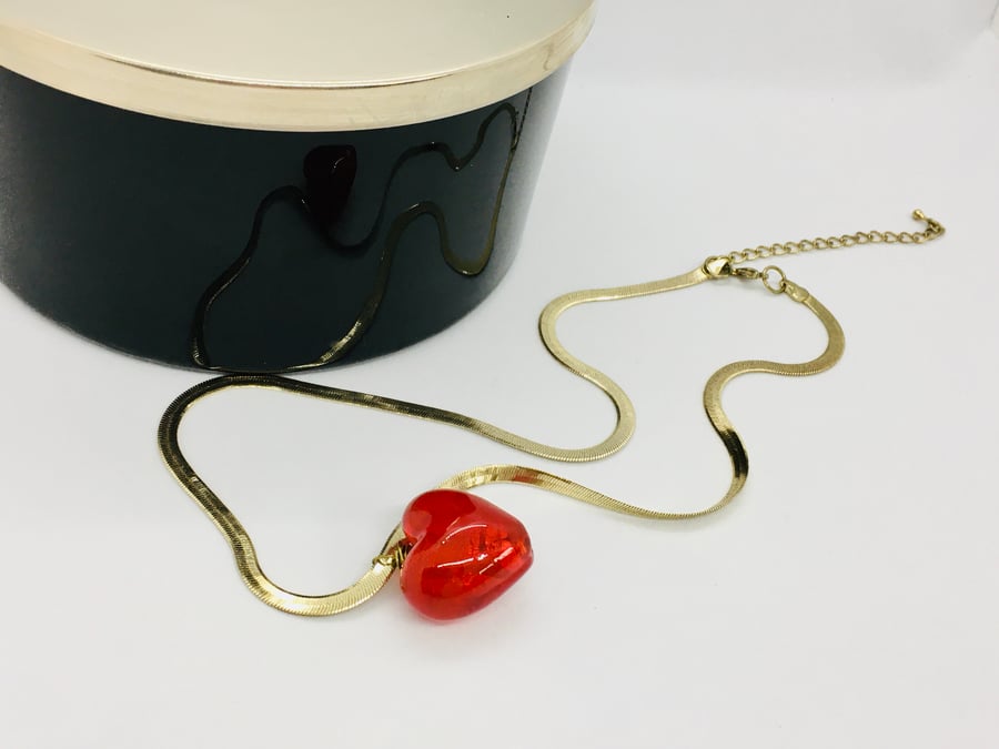 Carrie red heart necklace 