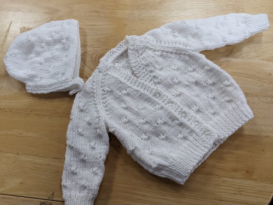 Baby  cardigan and bonnet 