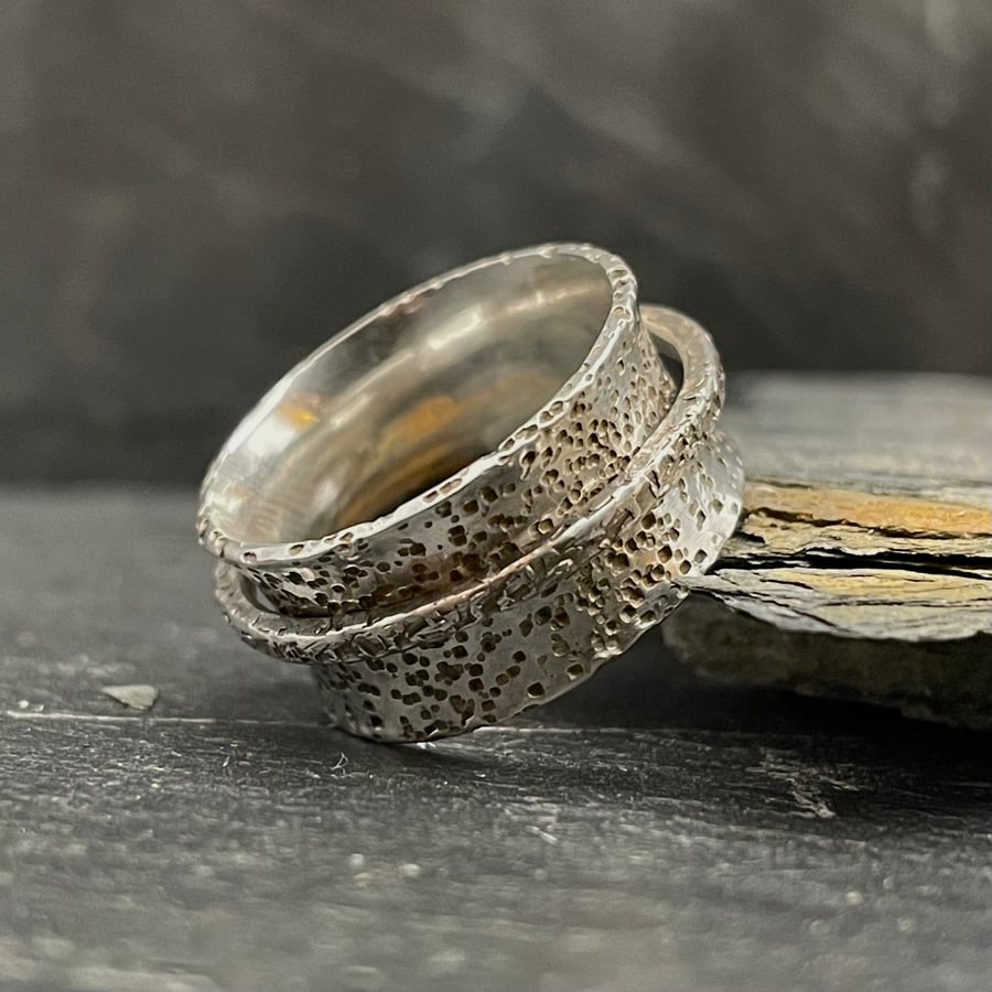Silver Spinner Ring “Stippled”