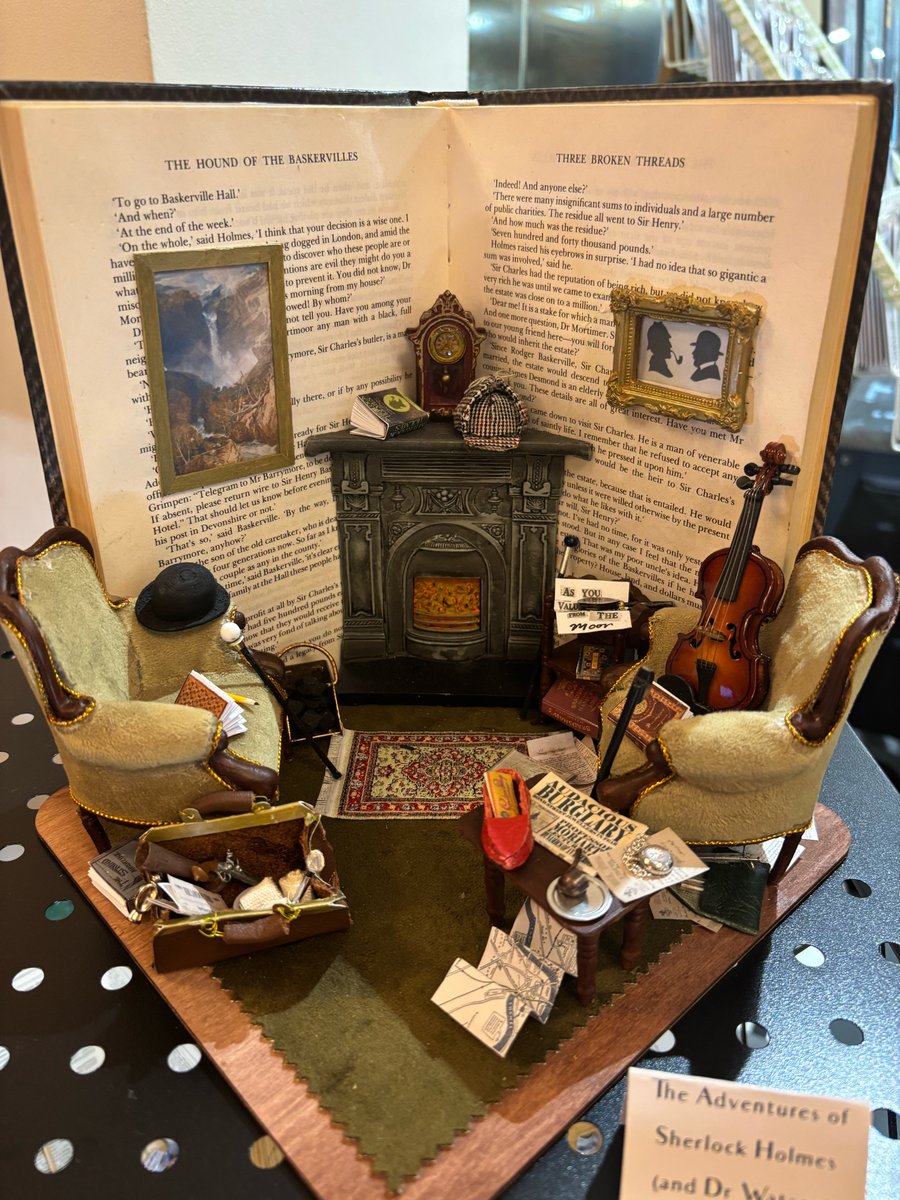 Sherlock Holmes Book Nook