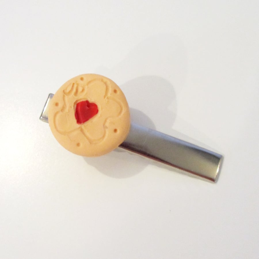 Retro Jammy Dodger biscuit hairclip ONE SUPPLIED quirky, fun, unique, handmade