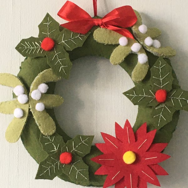 Xmas wreath hand embroidered 