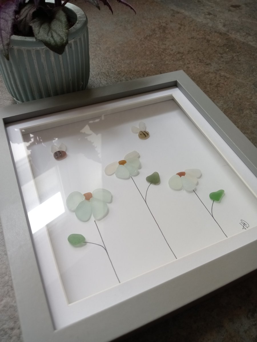 Seaglass Flowers and Bees 