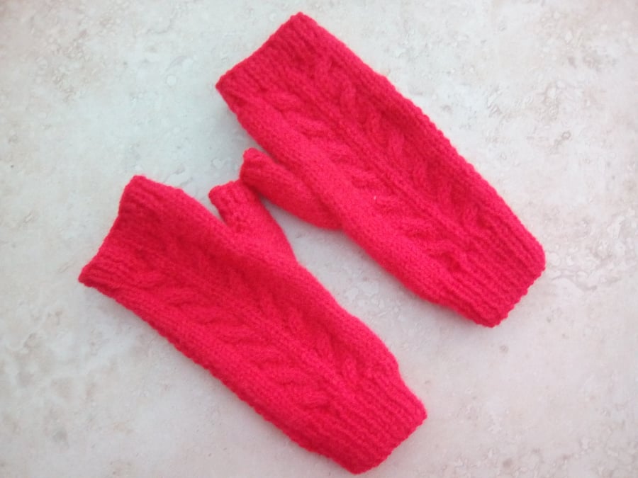 Fingerless gloves