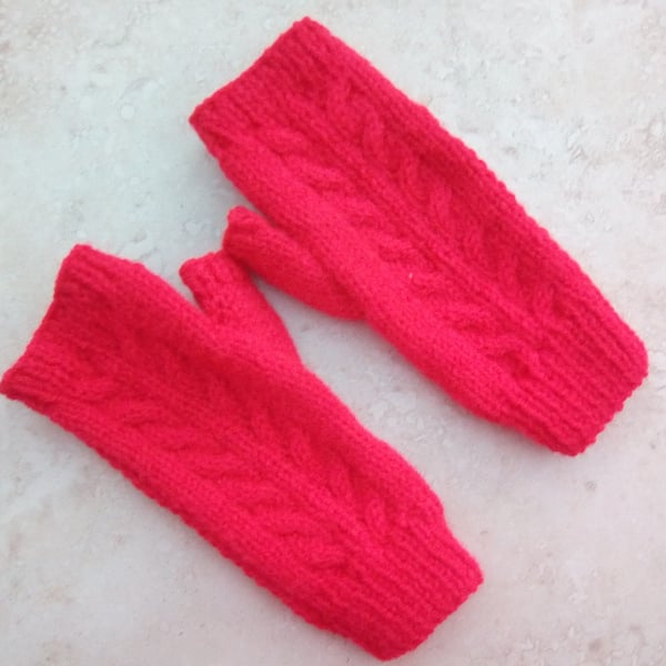 Fingerless gloves