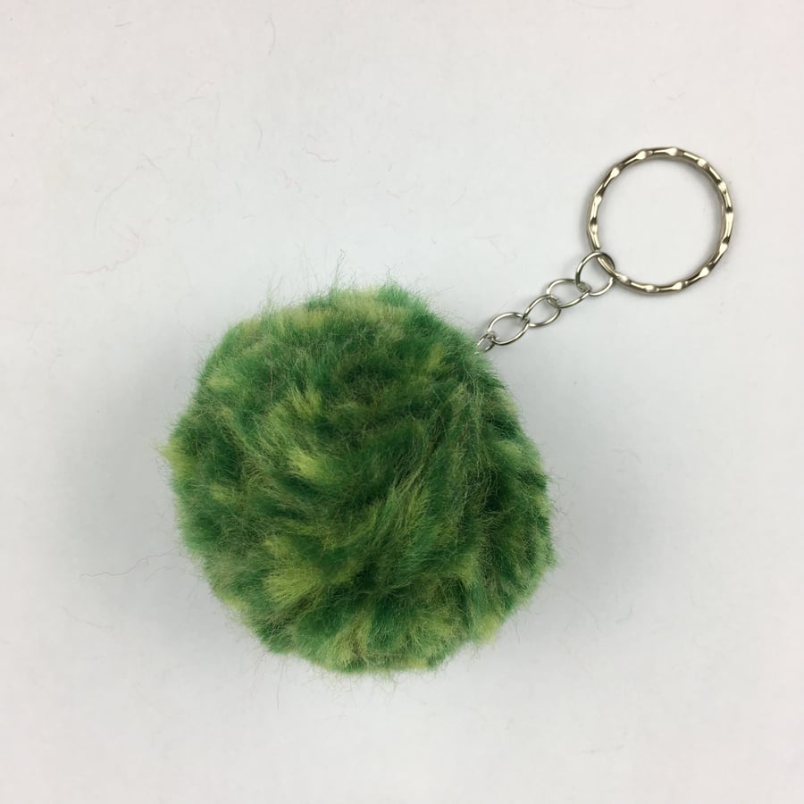 Keyring with merino wool, soft fluffy pom pom in green