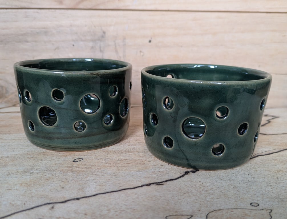 Holes tealight holder - dark green