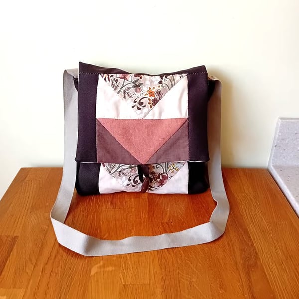 Patchwork shoulder bag in brown, cream and terracotta. Handsewn patchwork 