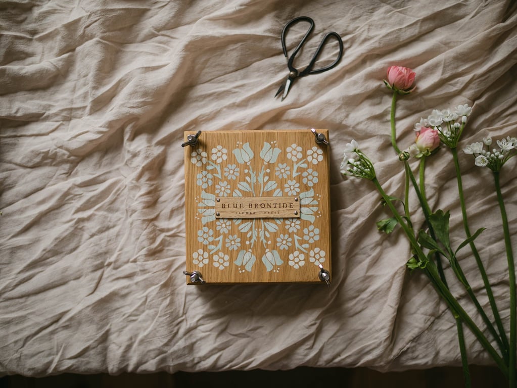 Heirloom Wooden Flower Press - Botanical Press - Herbarium