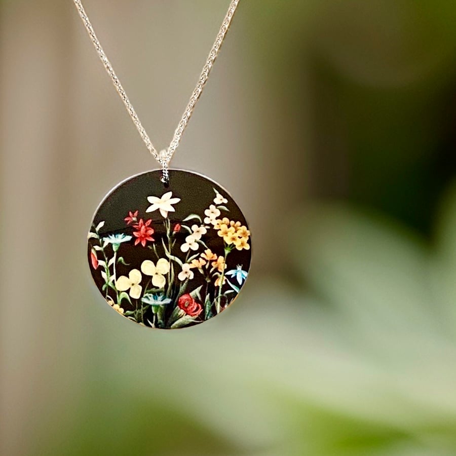 Wildflowers necklace, 32mm floral disc pendant, on a fine chain. (31)