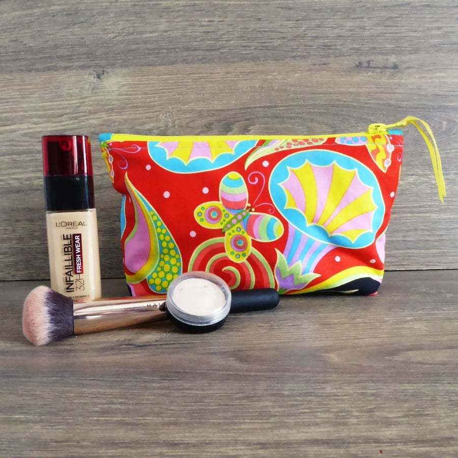 FUNKY DESIGN MULTIPURPOSE ZIP BAG -  ideal for makeup, cosmetics, sewing
