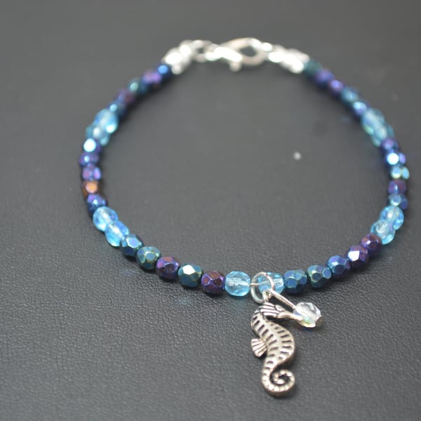 Seahorse charm bracelet (adult)