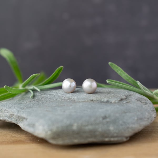 Silver Grey Pearl Stud Earrings - Real Pearl Studs - Freshwater Pearl Earrings