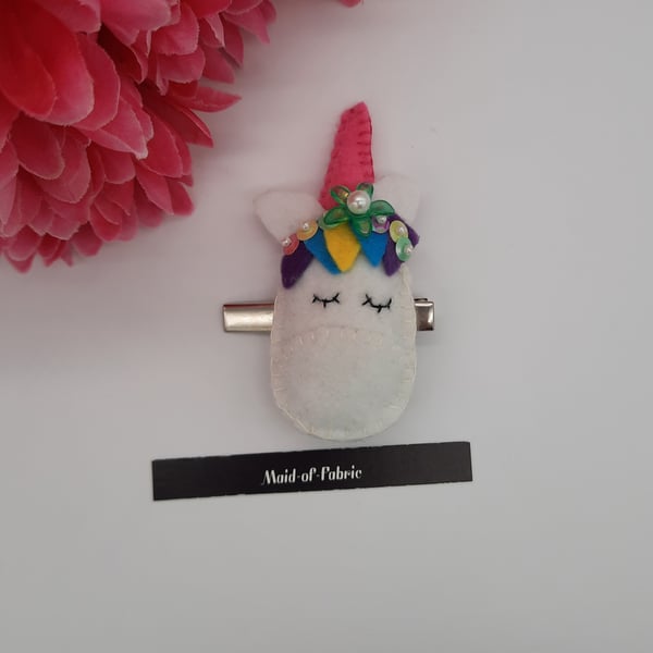 Unicorn hair slide clip with pink horn. Free uk delivery. SALE