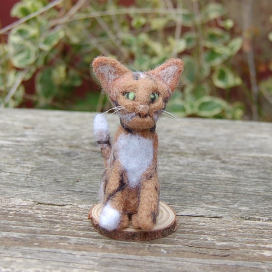 Needle felt tabby cat, collectable animal sculpture, 