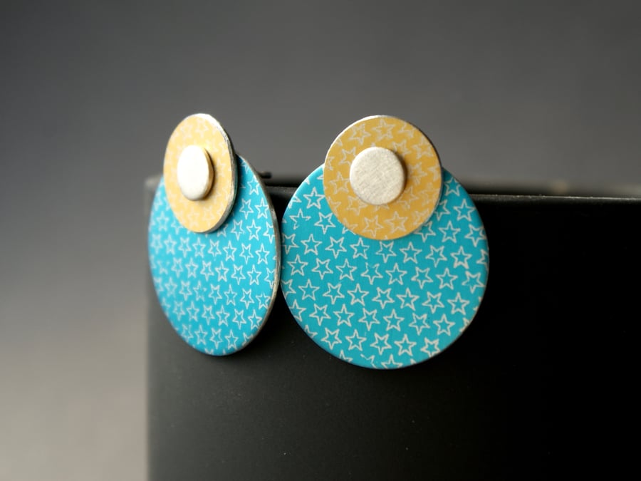 Multi way colour circle earrings