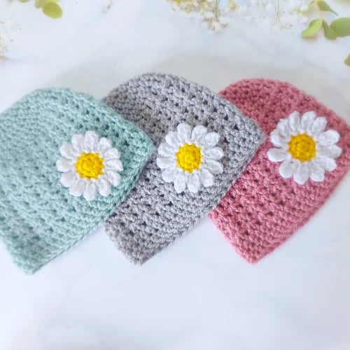 Handmade Crochet Baby Beanie with Daisy – Newborn to 2 Years Baby Hat