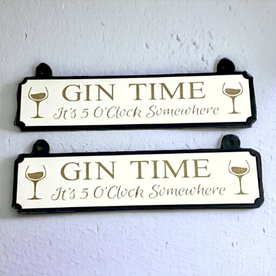 2 Elegant Gin Signs for Home Bar .