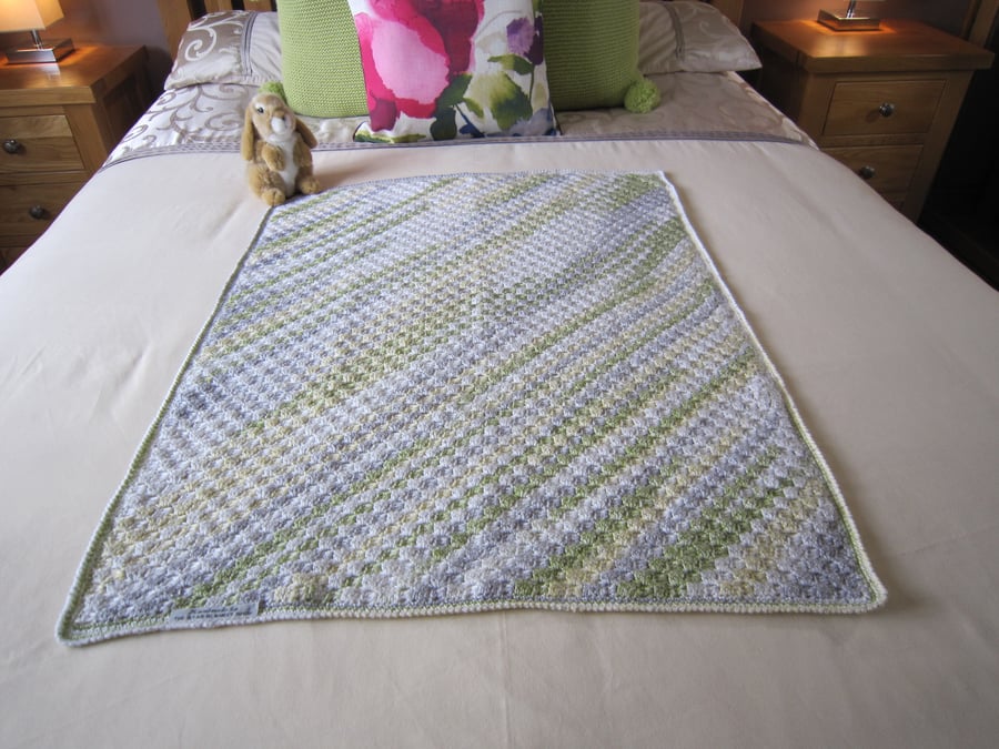 White Crochet baby blanket, lemon, grey, gender neutral, baby gift idea