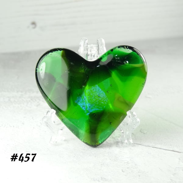 Green fused glass heart pocket hug with stand 5x4.5cm, handcrafted (457)