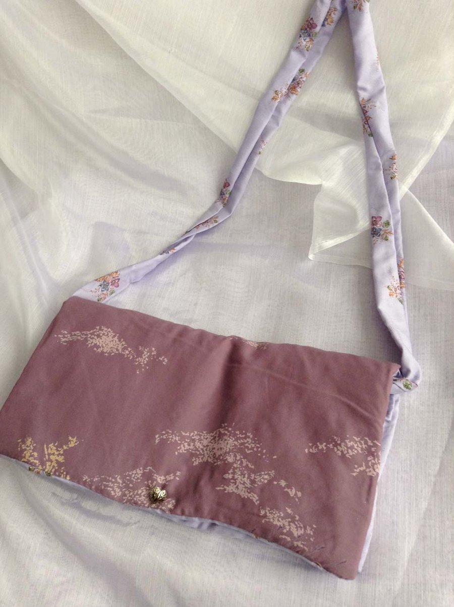 Pretty purple floral shoulder bag