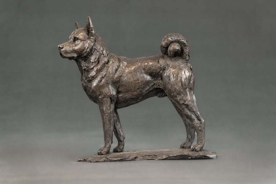 Standing Akita Animal Statue Small Bronze Resin Sculpture