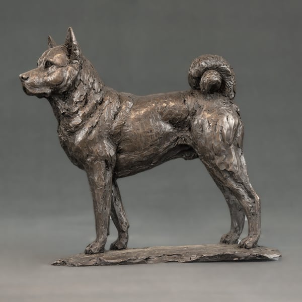 Standing Akita Animal Statue Small Bronze Resin Sculpture