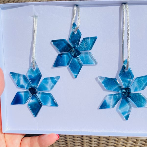 Gorgeous fused  glass snowflakes - boxed Christmas decorations