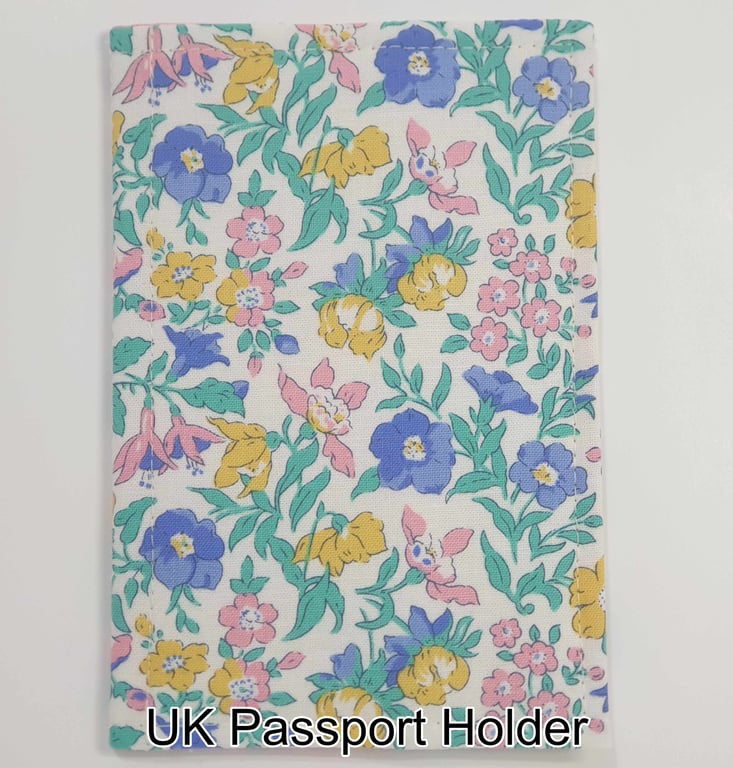 Liberty of London Fabric UK Passport Holder – 002
