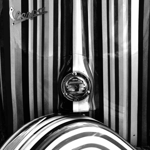 Vespa Piaggio Italian Scooter Motorbike Photograph Print
