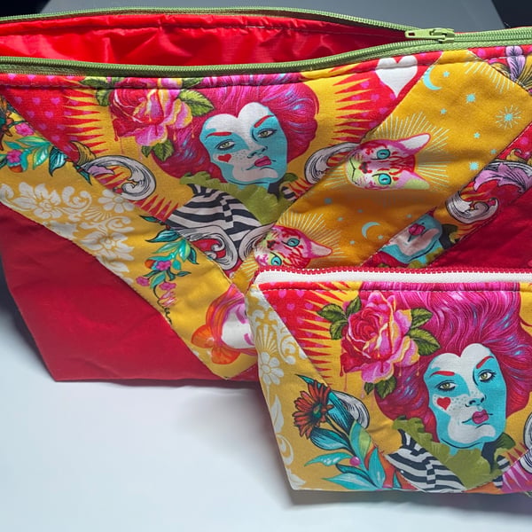 100% Cotton Patchwork Pouches, lined with Zips. Lots of colours, designs & sizes