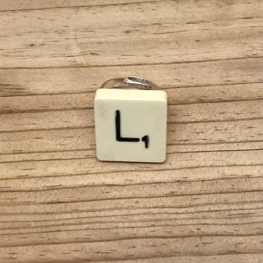  Scrabble Ring L. (148)