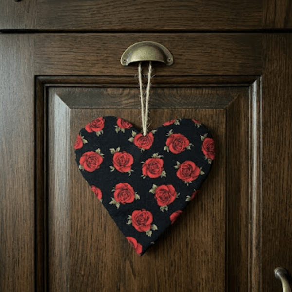 Heart Wall Hanging: Handmade Decoration