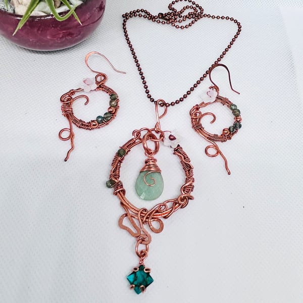 Solid Copper Statement Necklace and Earrings Set - Peridot & Amazonite Crystals