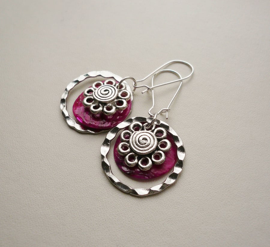 Hot Pink Shell Disc Tibetan Silver Flower Hoop Dangle Earrings   KCJ1417