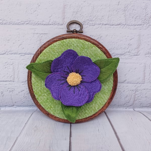 Stumpwork African Violet Flower Hand Embroidery 3D Hoop