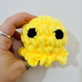 Crochet yellow octopus, octopi