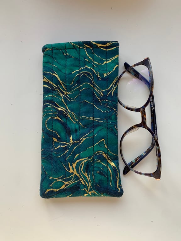Green Navy And Gold Marble Effect Quilted Fabric Glasses Case