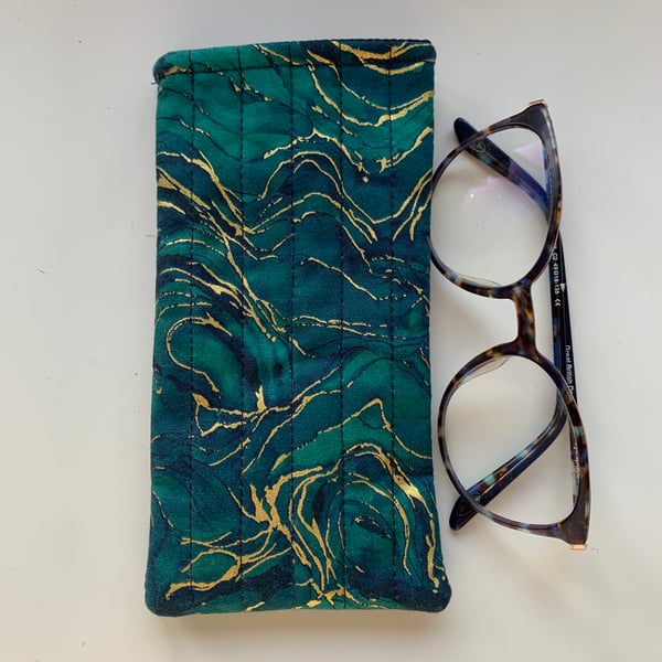 Green Navy And Gold Marble Effect Quilted Fabric Glasses Case
