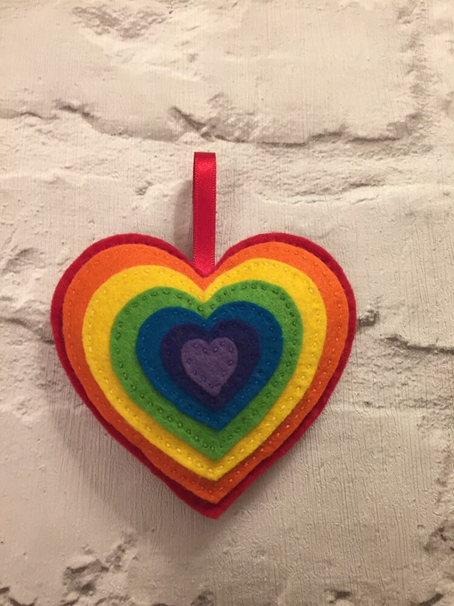 Hanging rainbow heart pocket hug
