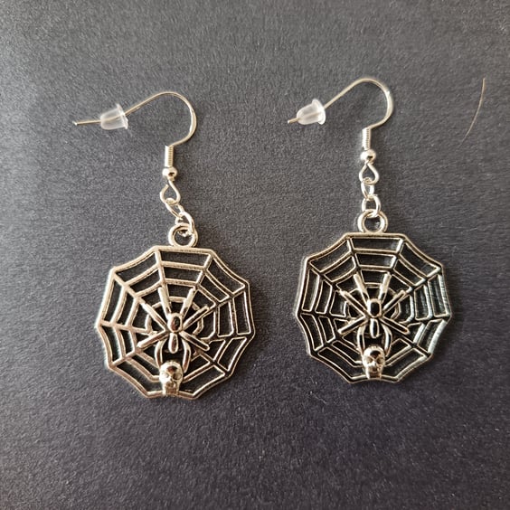 Silver dangle spider and web earrings 